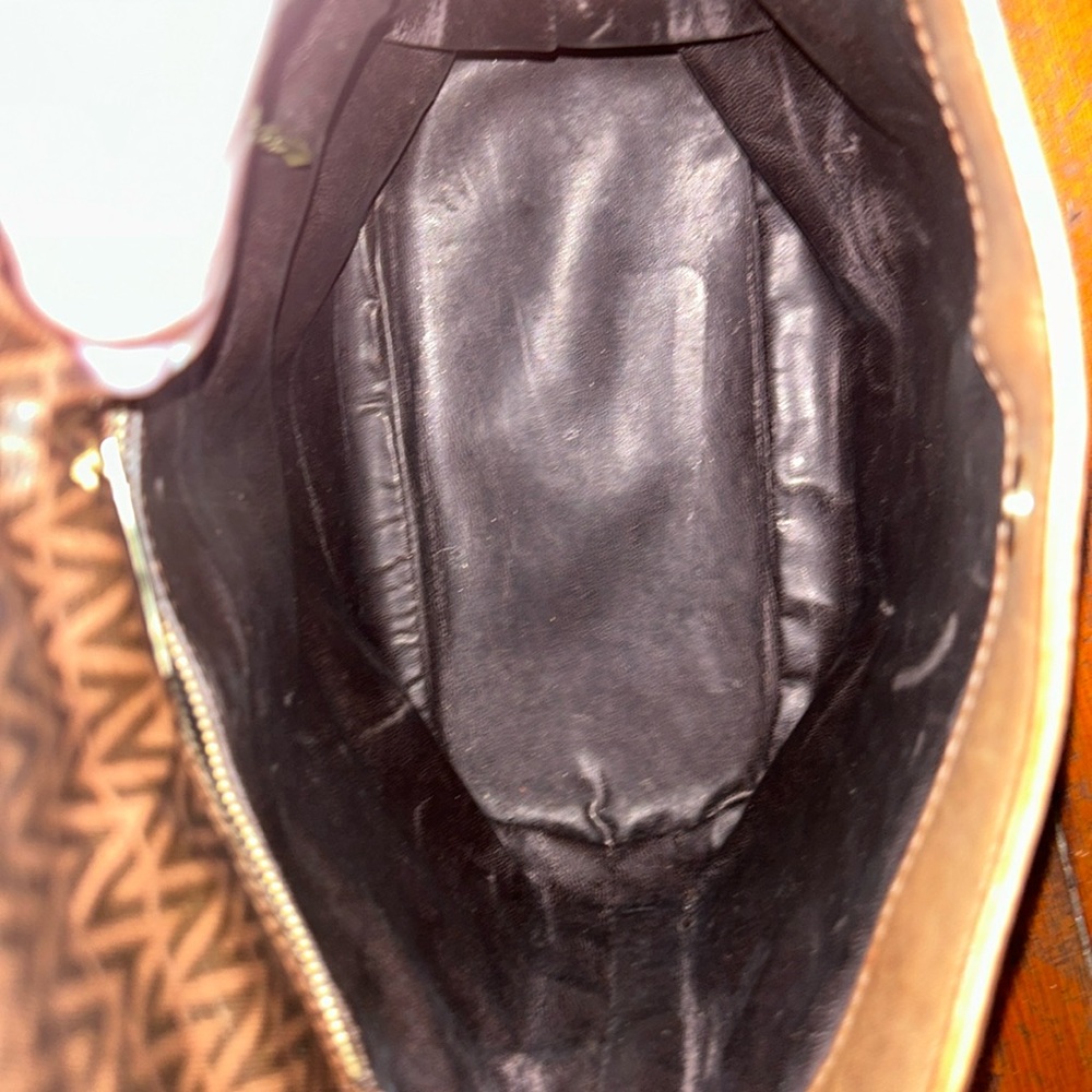 Valentino Vintage Shoulder Bag - Picture 11 of 12